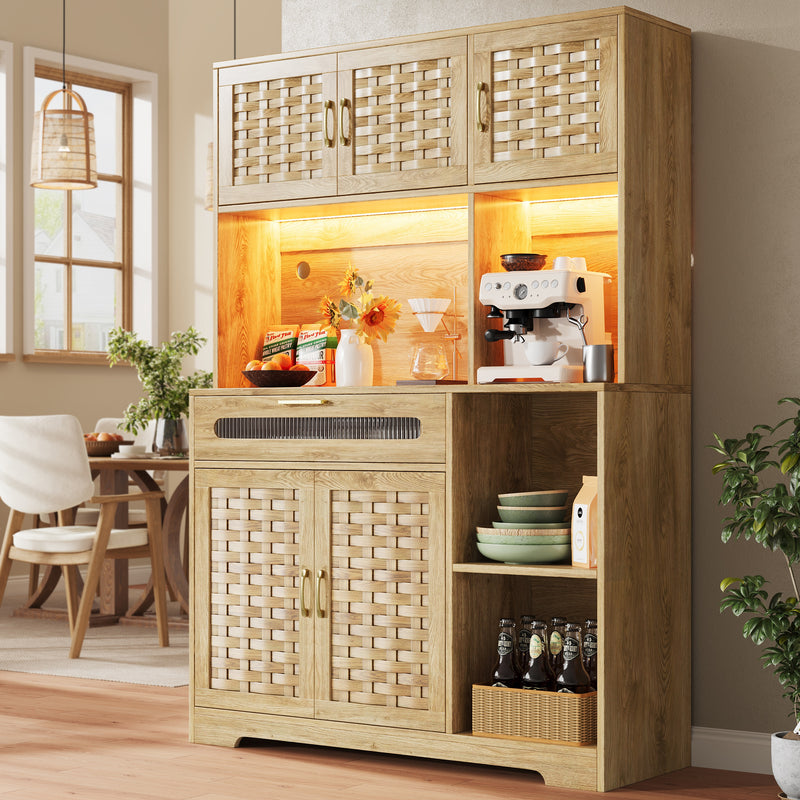 Buffet haut vaisselier de cuisine effet bois avec rotin tressé, éclairage LED ALPENGLOW