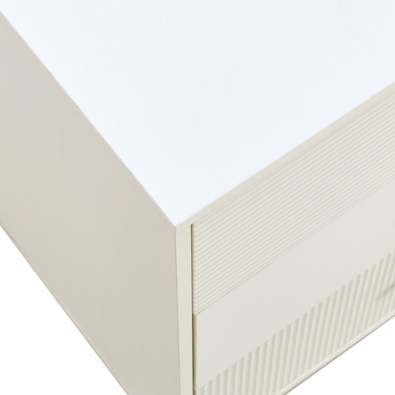 Buffet modern blanc à 6 tiroirs avec façades texturées et poignées dorées CHROMAFLASH