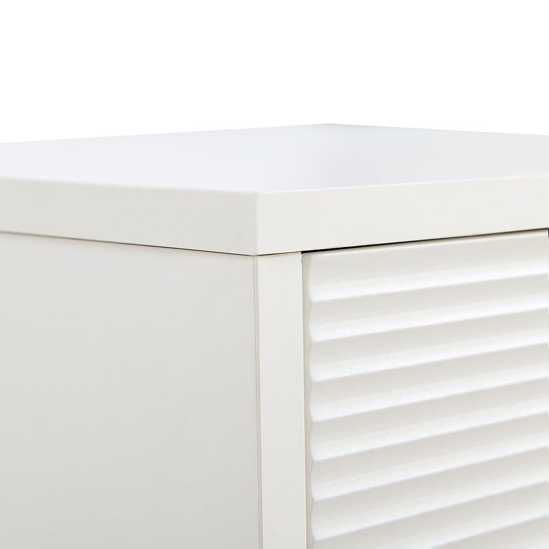 Buffet modern blanc à 6 tiroirs avec façades texturées et poignées dorées CHROMAFLASH