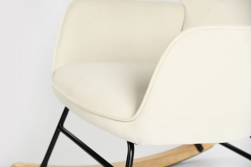 Fauteuil à bascule rocking chair velours blanc cassé EPPING SMALL VELVET BEIGE