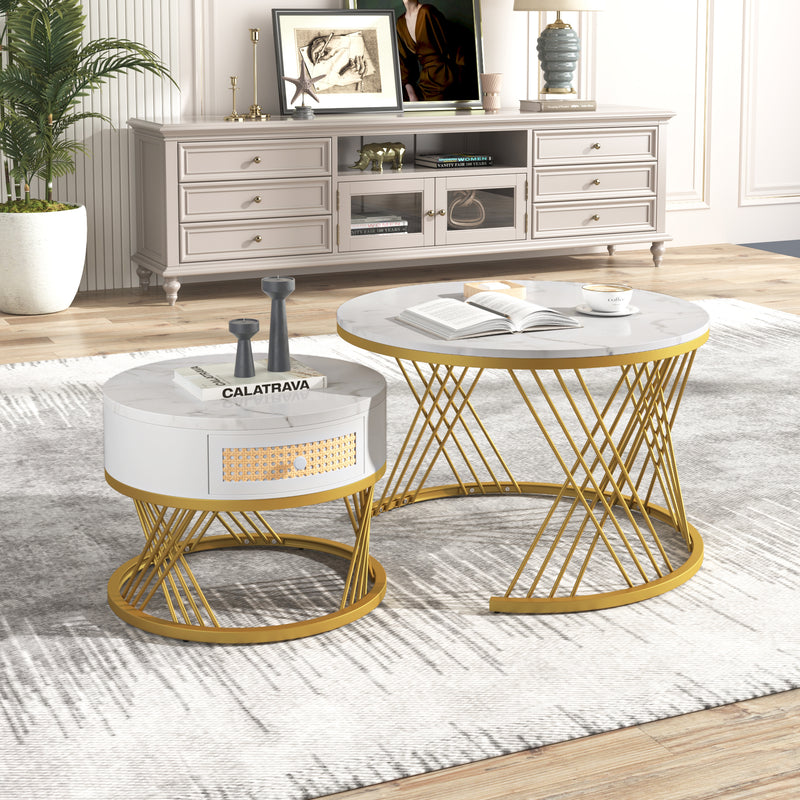 Ensemble de 2 tables basses gigognes rondes effet marbre blanc et rotin EGNIERS WHITE