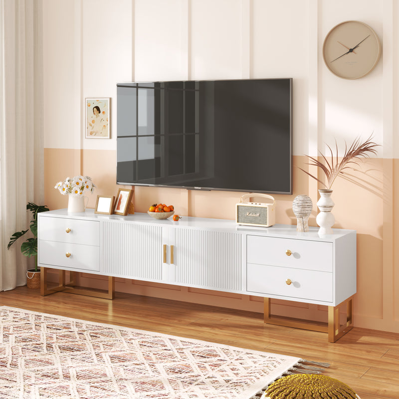 Meuble TV blanc avec 4 tiroirs, 2 portes texturés et accents dorés TREGMAL WHITE