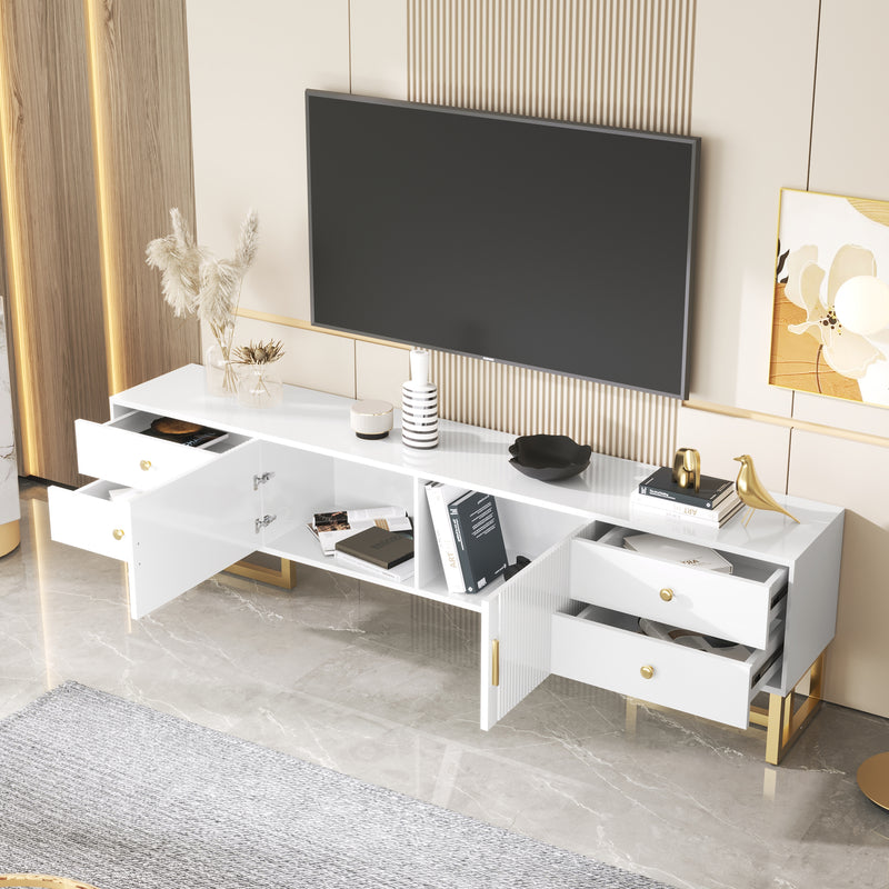 Meuble TV blanc avec 4 tiroirs, 2 portes texturés et accents dorés TREGMAL WHITE