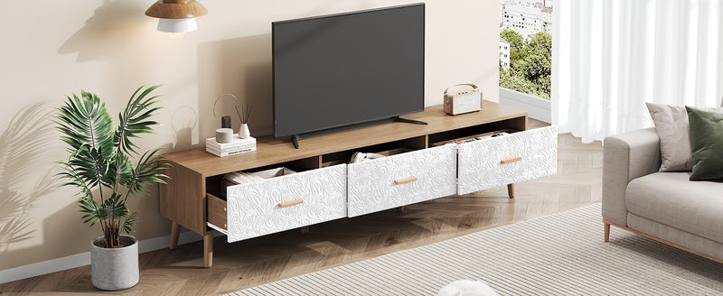 Meuble TV effet bois clair 3 tiroirs et porte blanc avec motif texturé 150x35x39cm ORKUDS