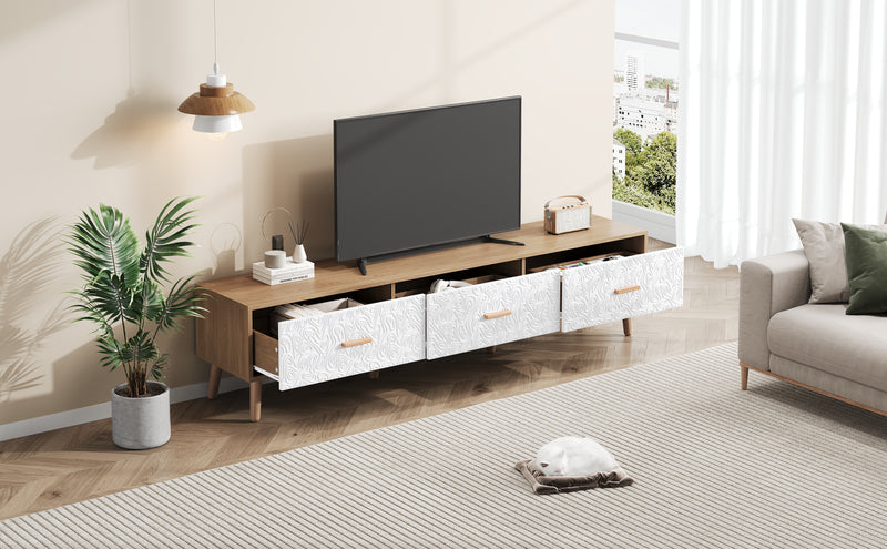 Meuble TV effet bois clair 3 tiroirs et porte blanc avec motif texturé 150x35x39cm ORKUDS