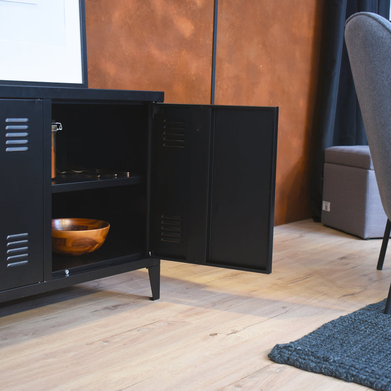 Meuble TV avec rangement et 3 portes en métal noir industriel MATAPOURI BLACK LT